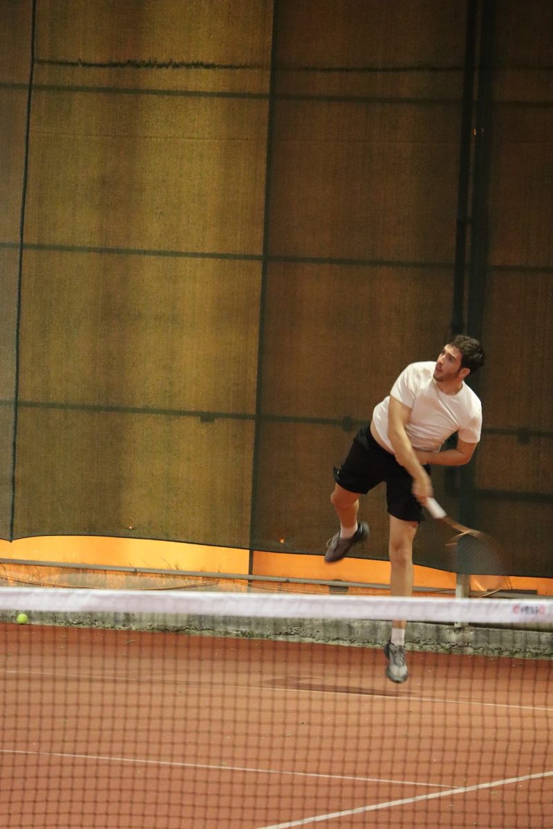 Tenis — Kare 03