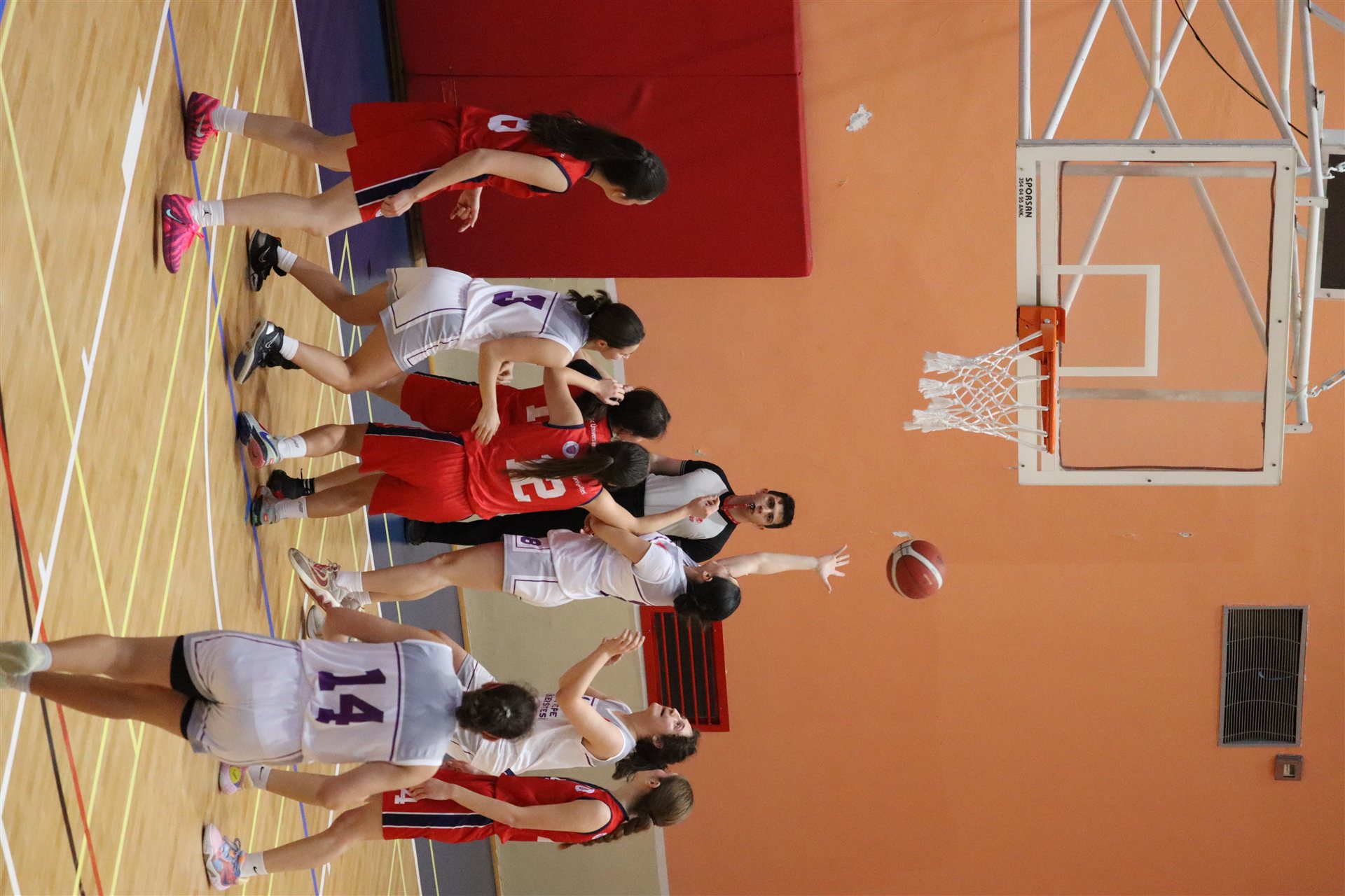 Voleybol — Kare 18