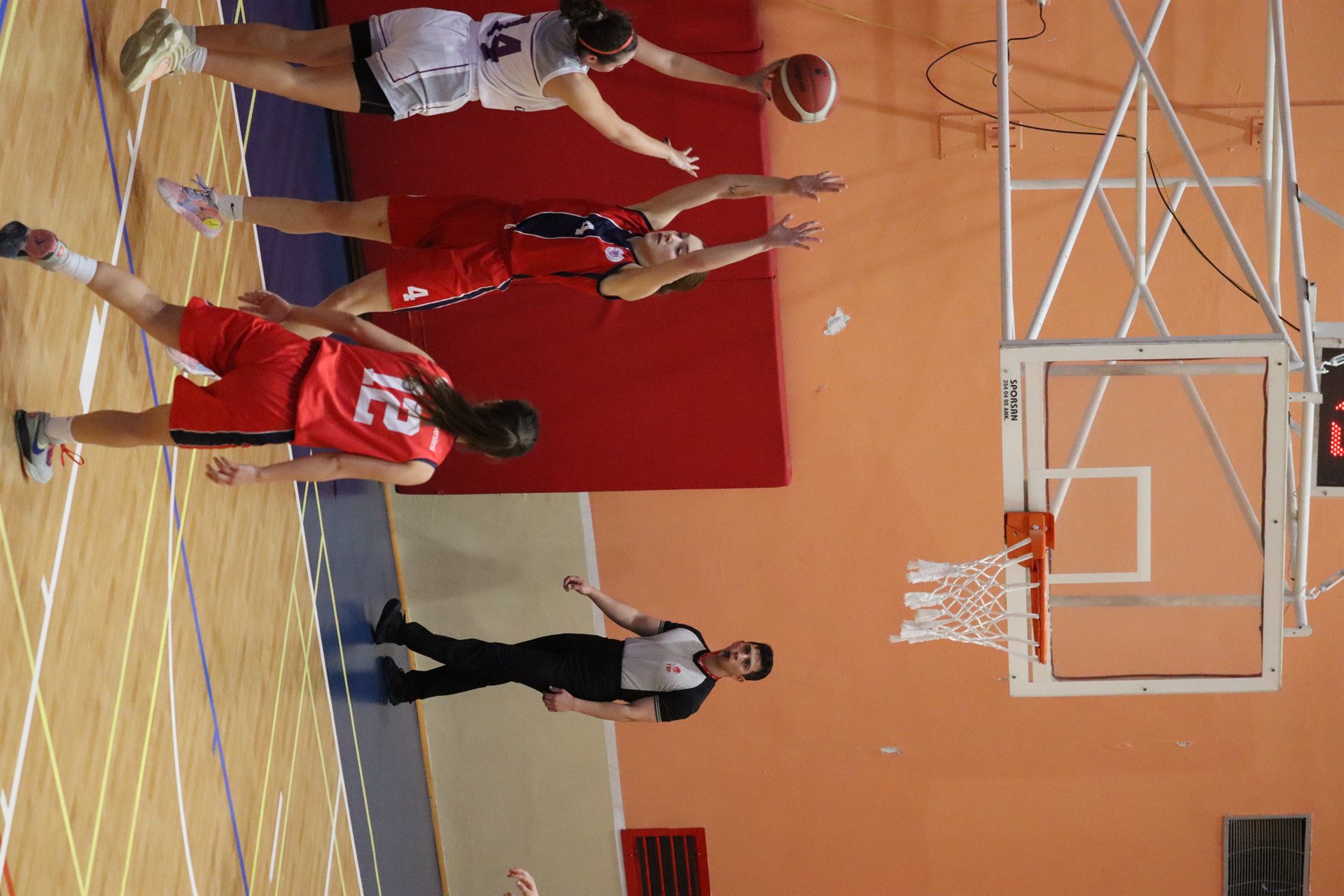Voleybol — Kare 19
