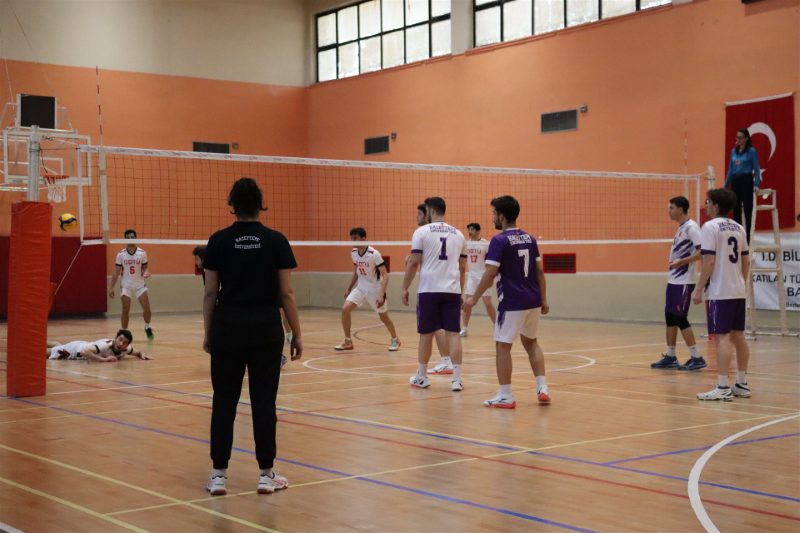 Voleybol — Kare 38